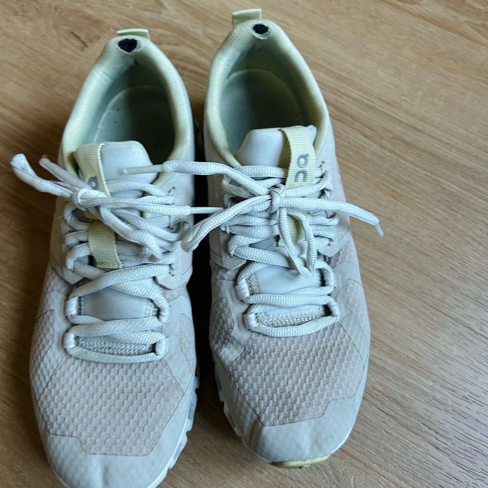 On Cloud 5 Womens 5 Haze Sand - Picture 2 of 8